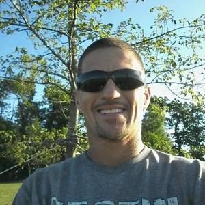 Meet your Posher, Ronniei